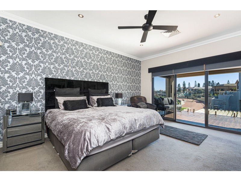 2 Itea Place, Mindarie WA 6030