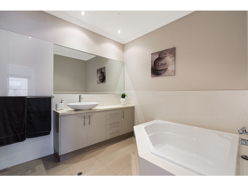 2 Itea Place, Mindarie WA 6030