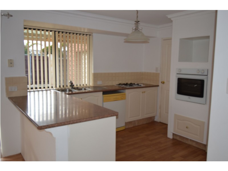 17 Antibes Court, Mindarie WA 6030