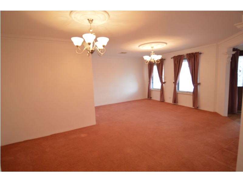 17 Antibes Court, Mindarie WA 6030