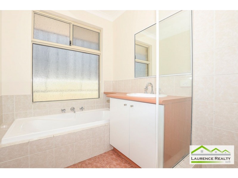 17 Whitby Close, Mindarie WA 6030