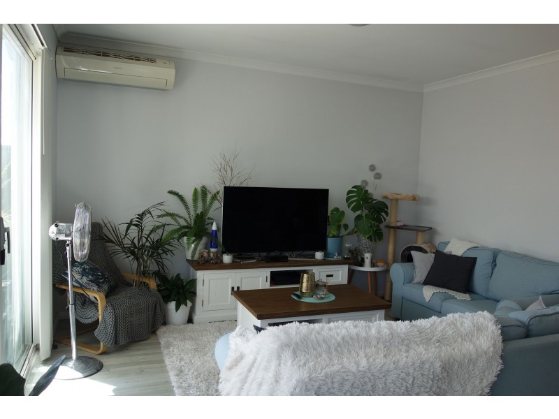 8 Sepia Way, Eglinton WA 6034