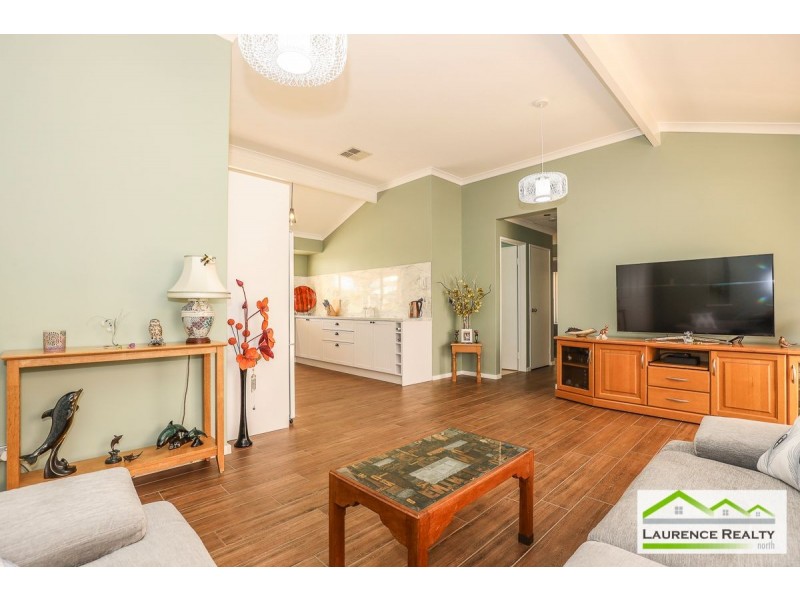 90 Birdwood Drive, Woodridge WA 6041