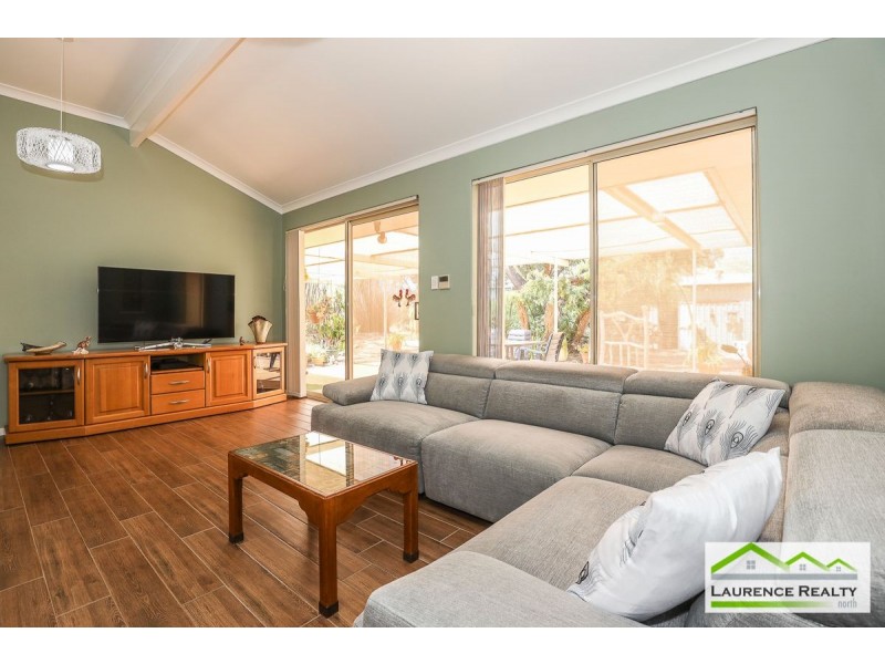 90 Birdwood Drive, Woodridge WA 6041