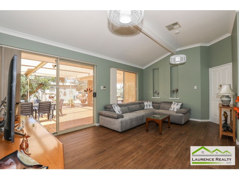 90 Birdwood Drive, Woodridge WA 6041