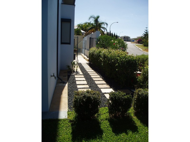 30 Mariners View, Mindarie WA 6030