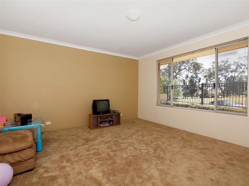 11 Las Ramblas Circle, Clarkson WA 6030