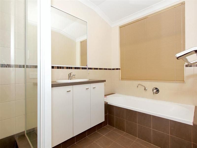 11 Las Ramblas Circle, Clarkson WA 6030