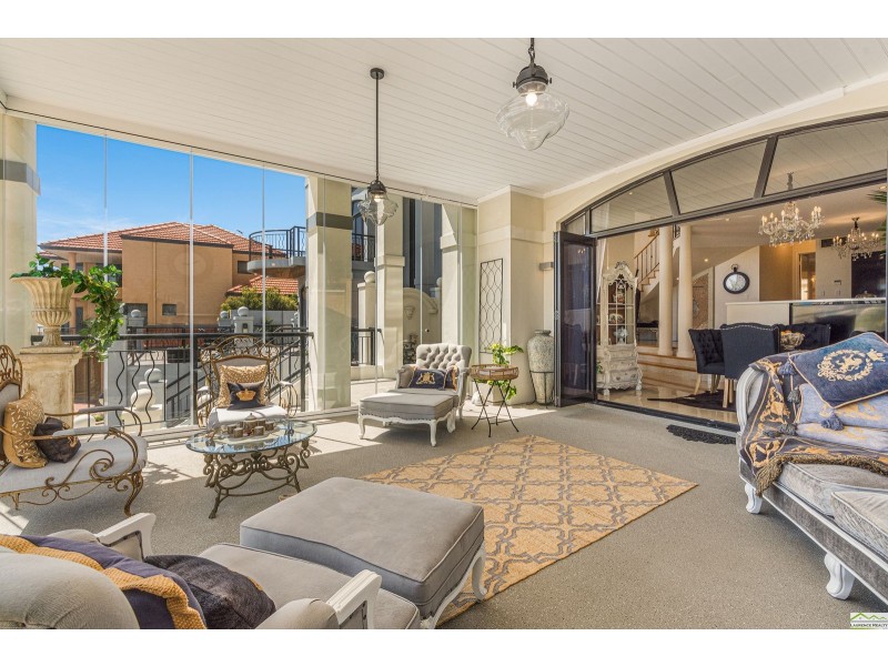 38 Clarecastle Retreat, Mindarie WA 6030