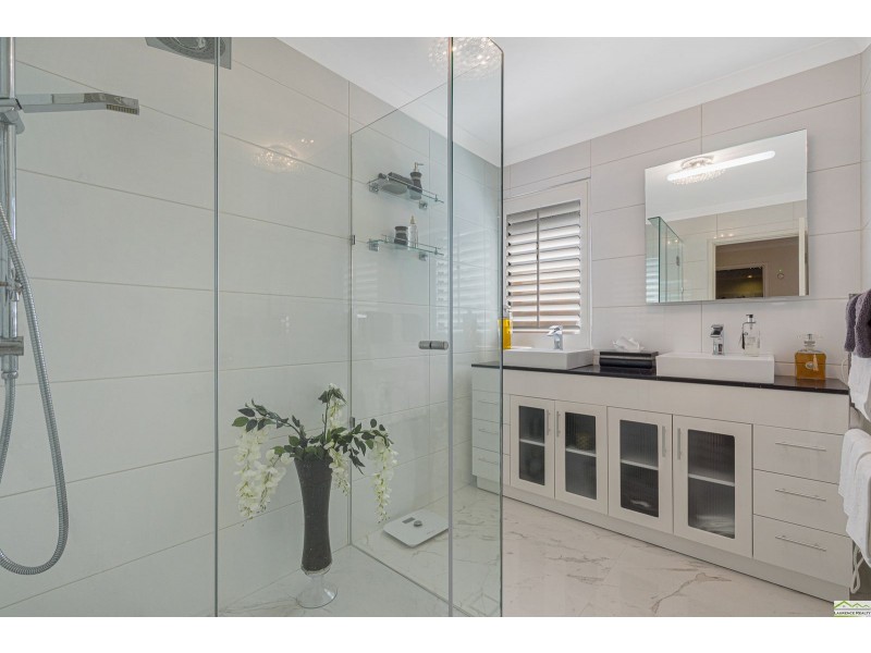 38 Clarecastle Retreat, Mindarie WA 6030