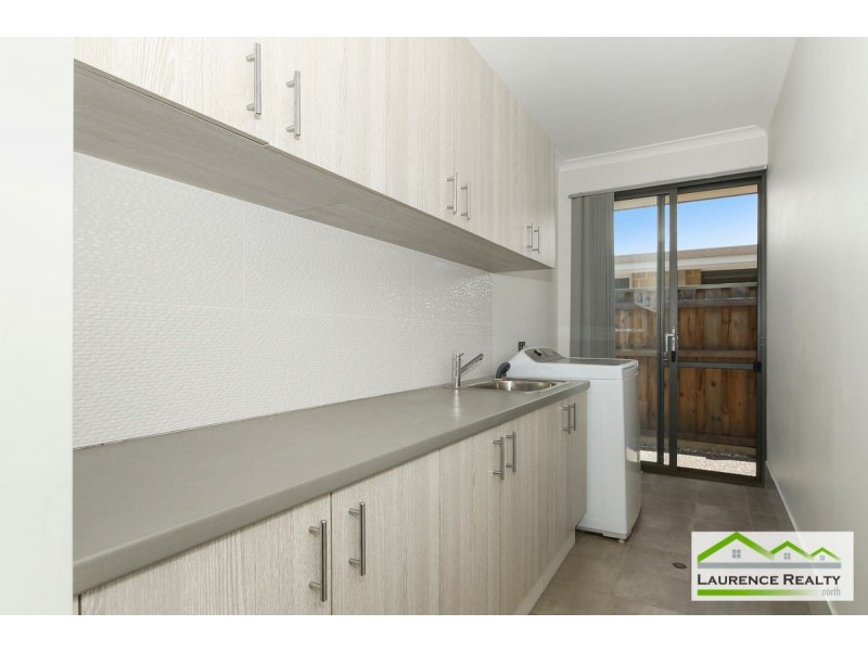 25 Lindberg Boulevard, Ellenbrook WA 6069