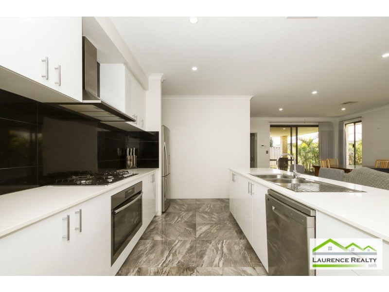 25 Lindberg Boulevard, Ellenbrook WA 6069