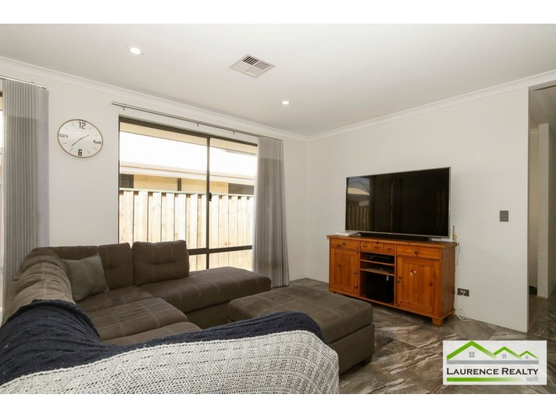 25 Lindberg Boulevard, Ellenbrook WA 6069