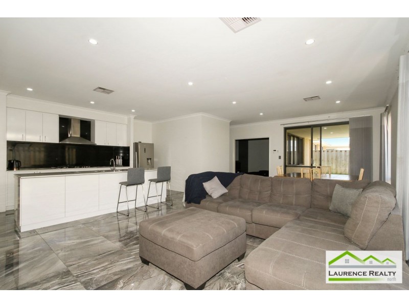 25 Lindberg Boulevard, Ellenbrook WA 6069