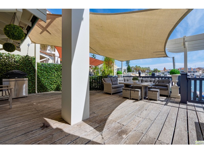 8/14 Itea Place, Mindarie WA 6030