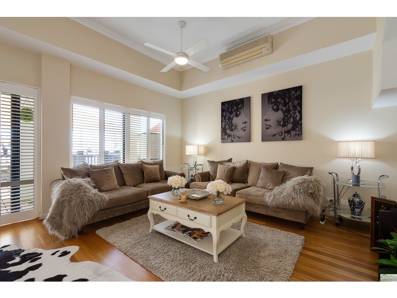 8/14 Itea Place, Mindarie WA 6030