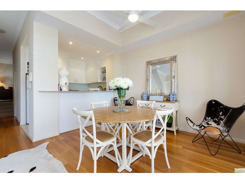 8/14 Itea Place, Mindarie WA 6030