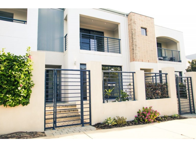 21 Gaudi Way, Clarkson WA 6030