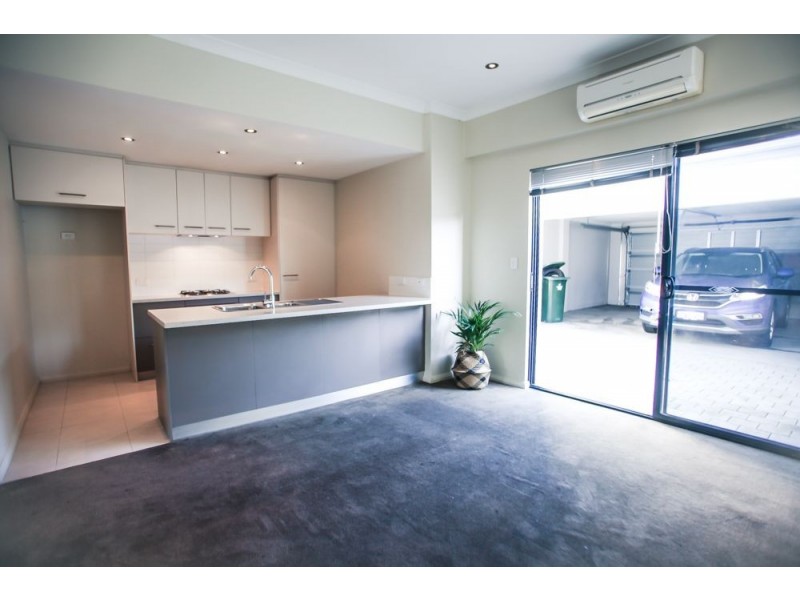 21 Gaudi Way, Clarkson WA 6030