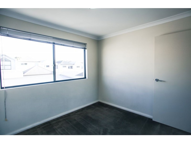 21 Gaudi Way, Clarkson WA 6030