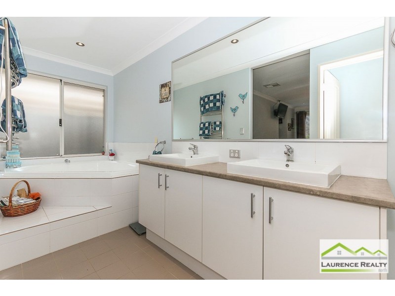 20 Seaspray Crescent, Jindalee WA 6036