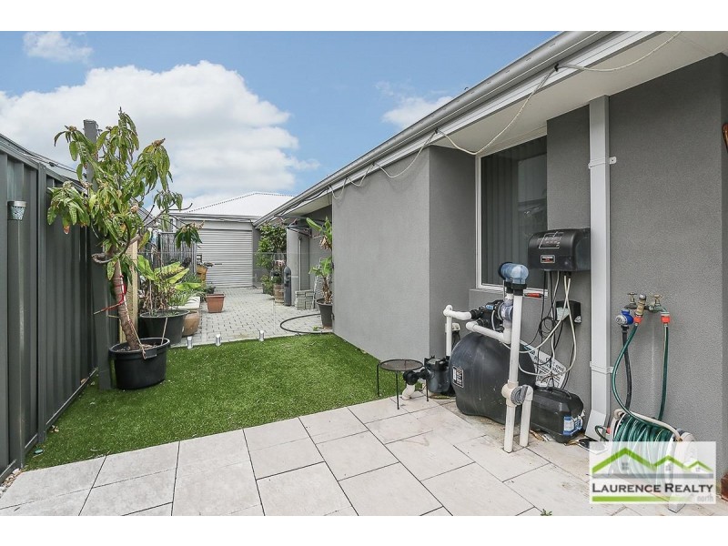 20 Seaspray Crescent, Jindalee WA 6036