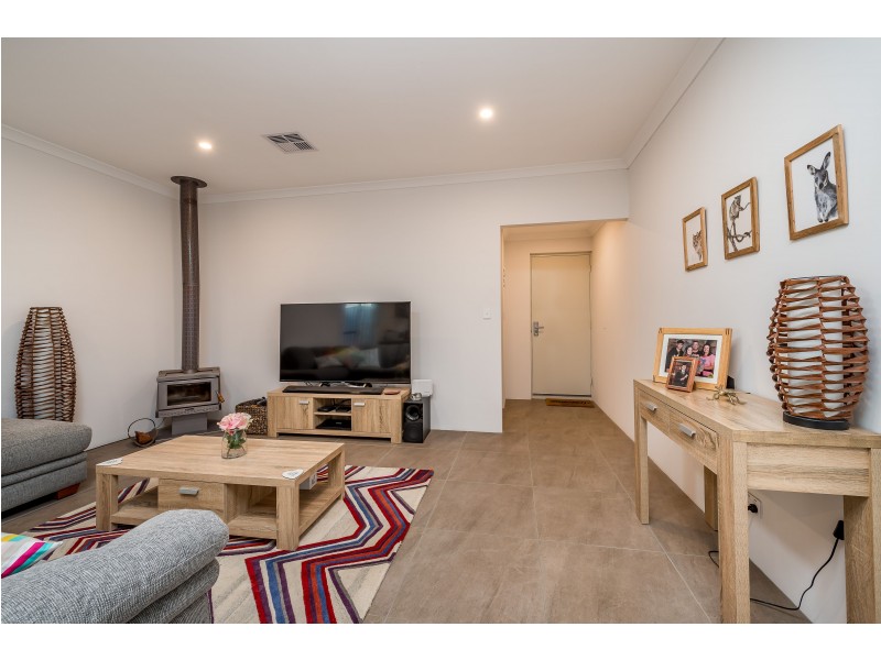 3 Rugosa Lane, Jindalee WA 6036