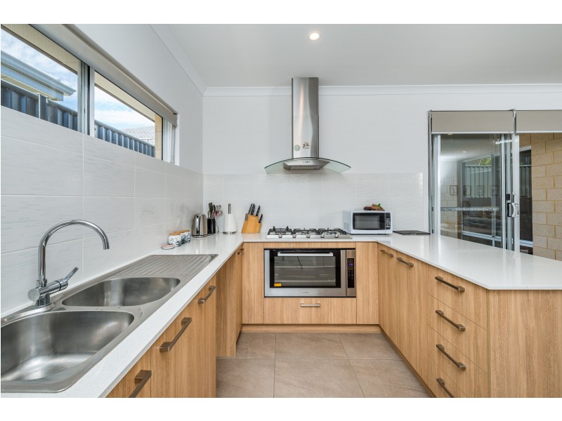 3 Rugosa Lane, Jindalee WA 6036