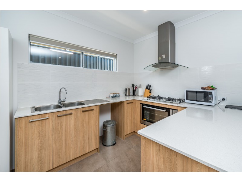 3 Rugosa Lane, Jindalee WA 6036