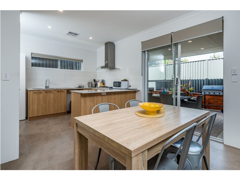 3 Rugosa Lane, Jindalee WA 6036