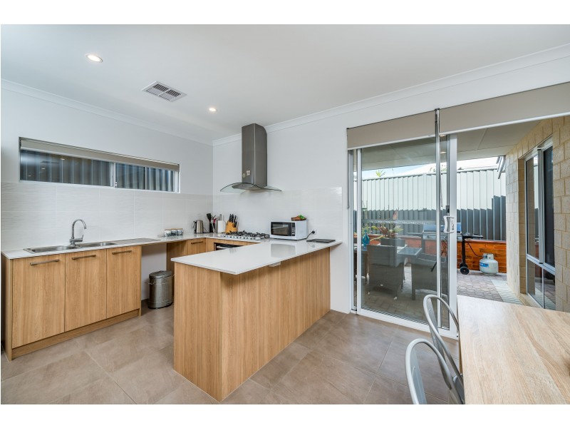 3 Rugosa Lane, Jindalee WA 6036