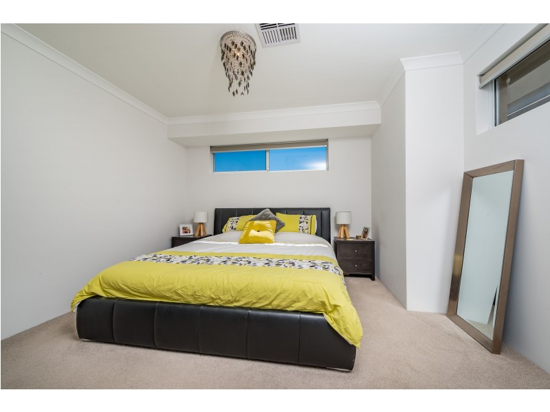 3 Rugosa Lane, Jindalee WA 6036