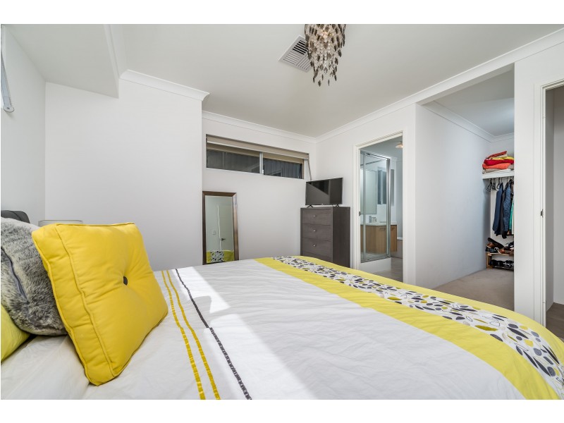 3 Rugosa Lane, Jindalee WA 6036