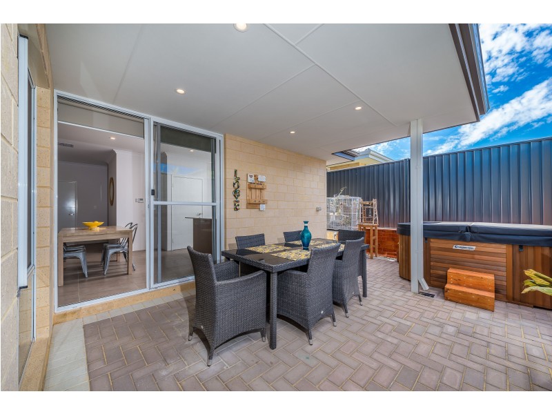 3 Rugosa Lane, Jindalee WA 6036