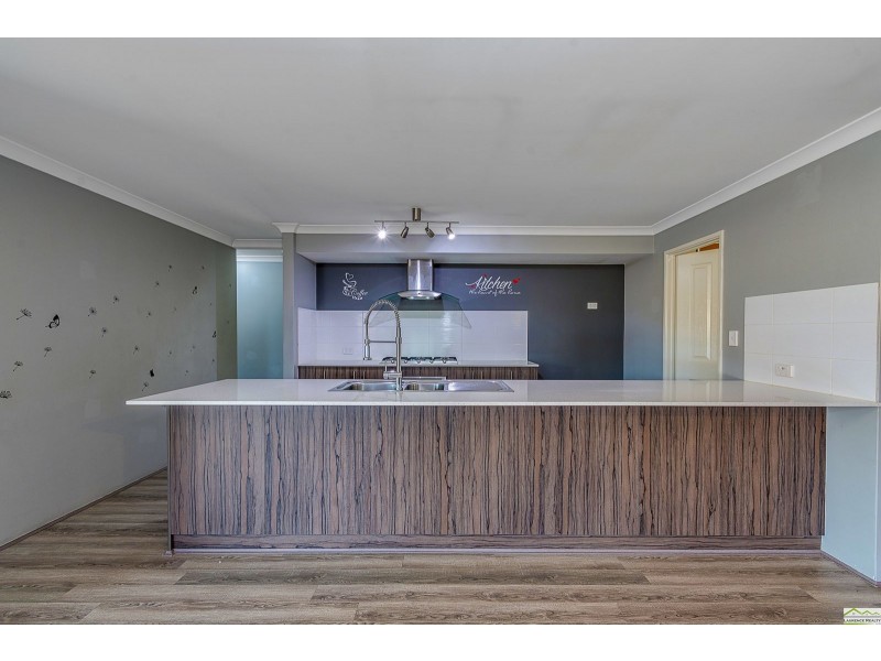 5 Brassie Terrace, Yanchep WA 6035