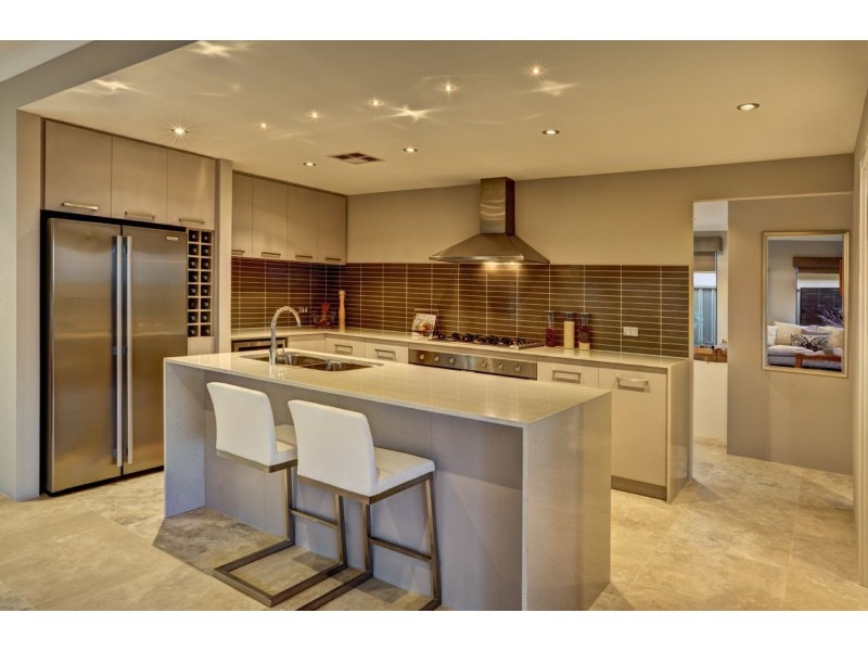 25 Newmarket Parade, Butler WA 6036