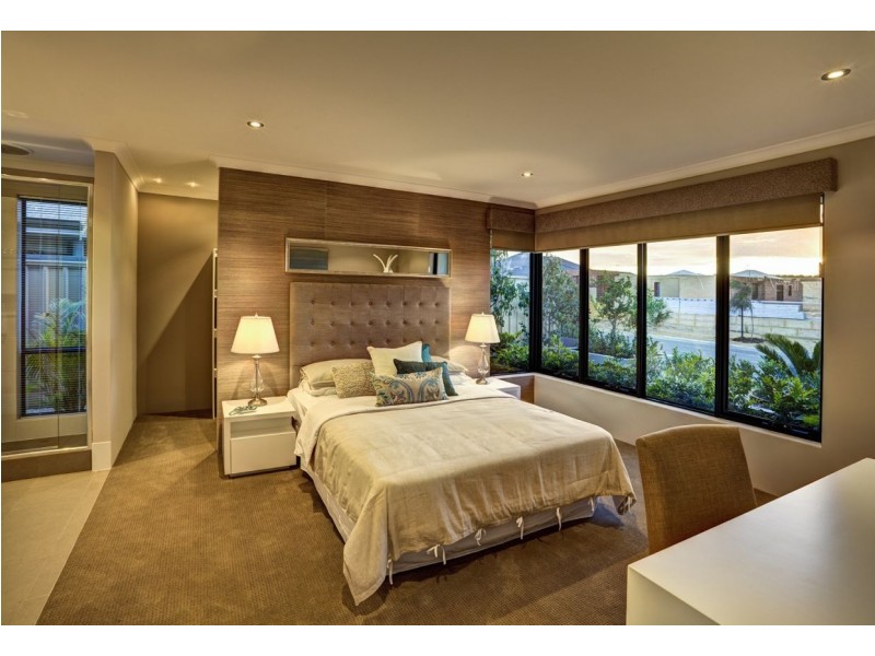 25 Newmarket Parade, Butler WA 6036