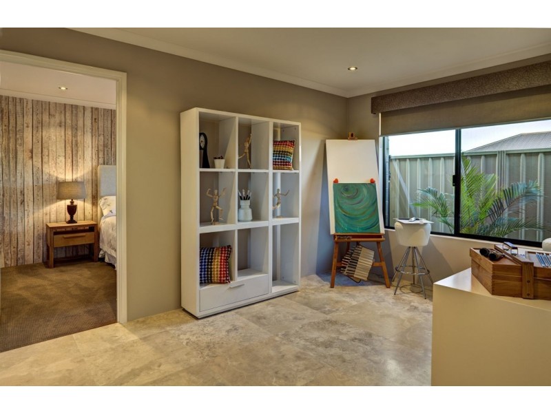 25 Newmarket Parade, Butler WA 6036