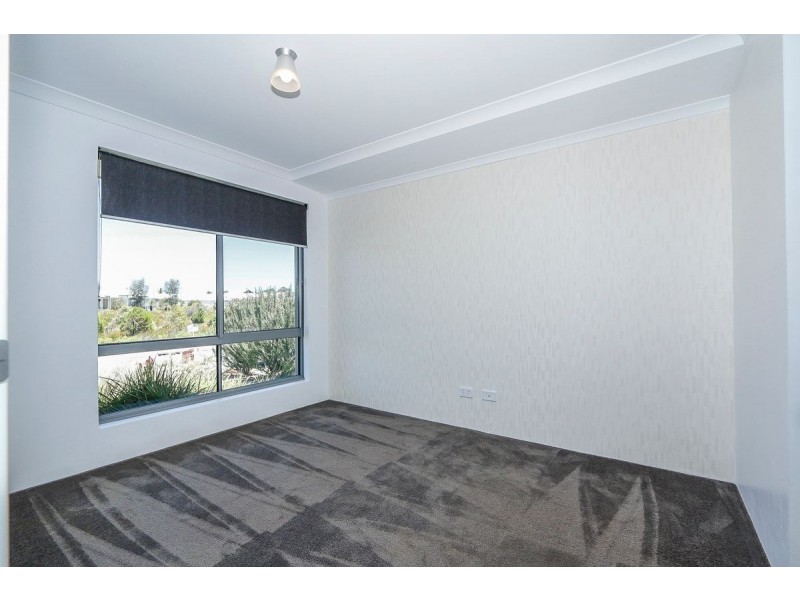 4 Crowned Way, Alkimos WA 6038