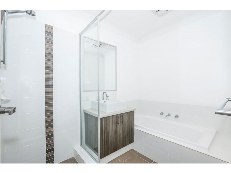 4 Crowned Way, Alkimos WA 6038