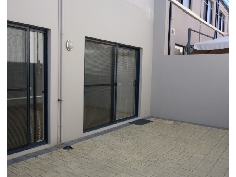 21A Hammersmith Court, Joondalup WA 6027