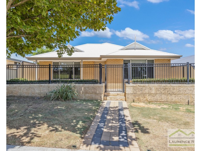 11 Las Ramblas Circle, Clarkson WA 6030
