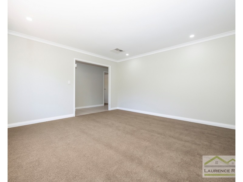 11 Las Ramblas Circle, Clarkson WA 6030