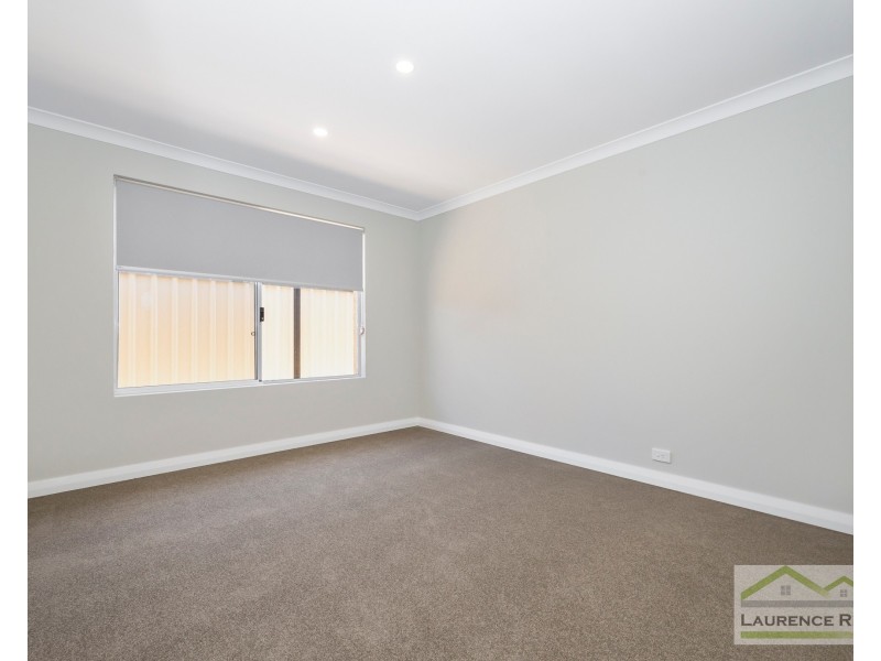 11 Las Ramblas Circle, Clarkson WA 6030