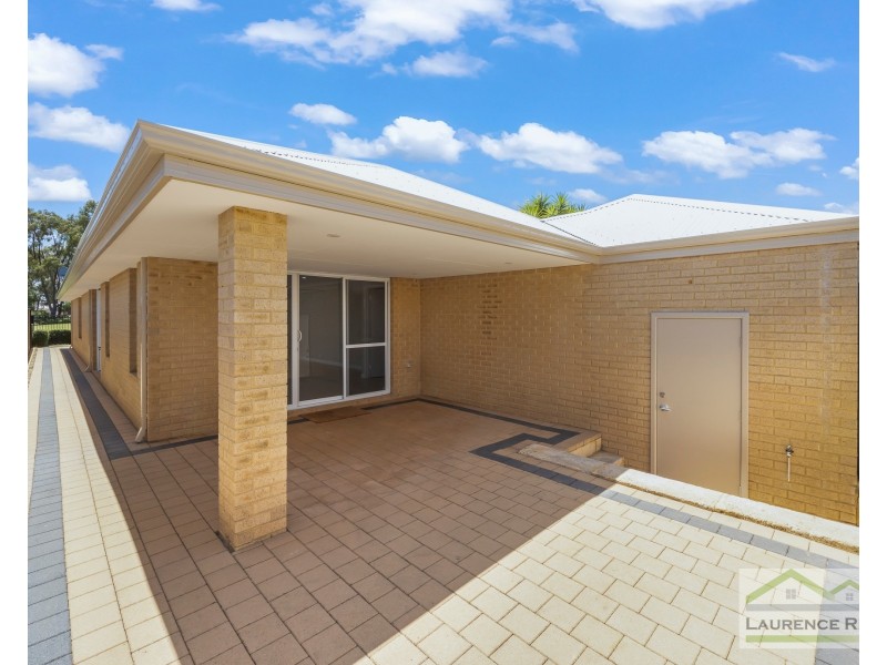 11 Las Ramblas Circle, Clarkson WA 6030