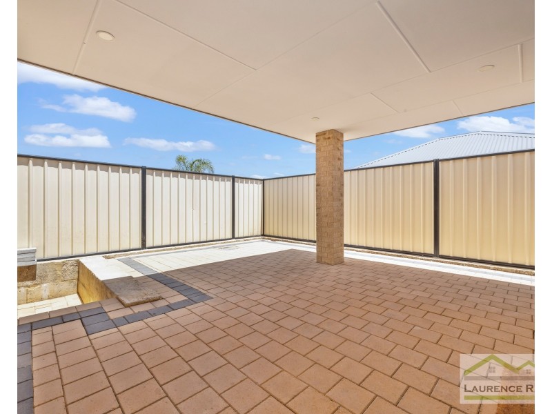 11 Las Ramblas Circle, Clarkson WA 6030