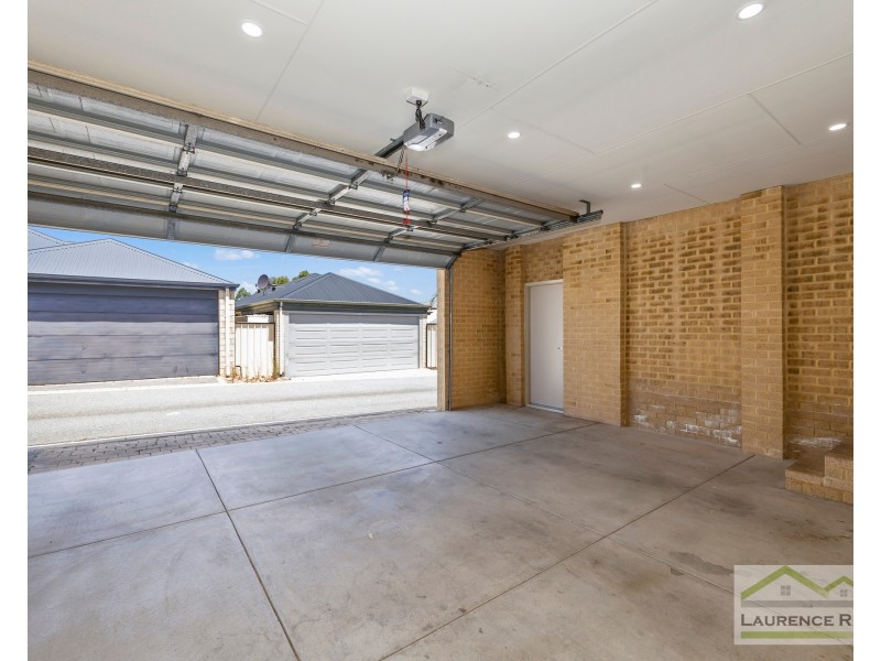 11 Las Ramblas Circle, Clarkson WA 6030
