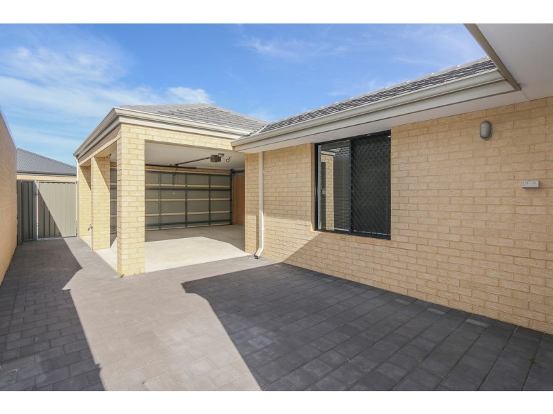 18 Pomelaa Way, Clarkson WA 6030