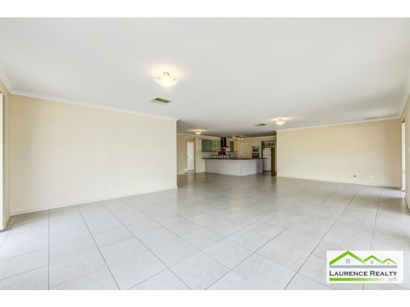 1 Silveroaks Way, Clarkson WA 6030