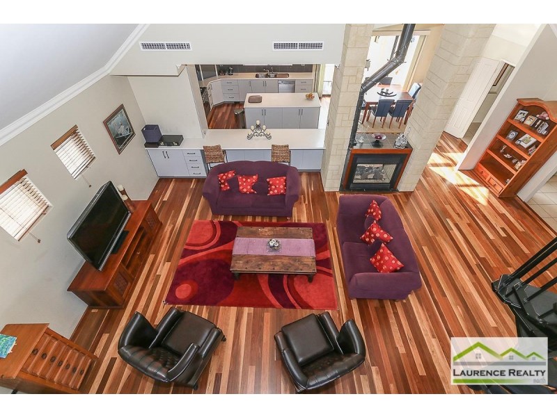 28 Kinsale Drive, Mindarie WA 6030